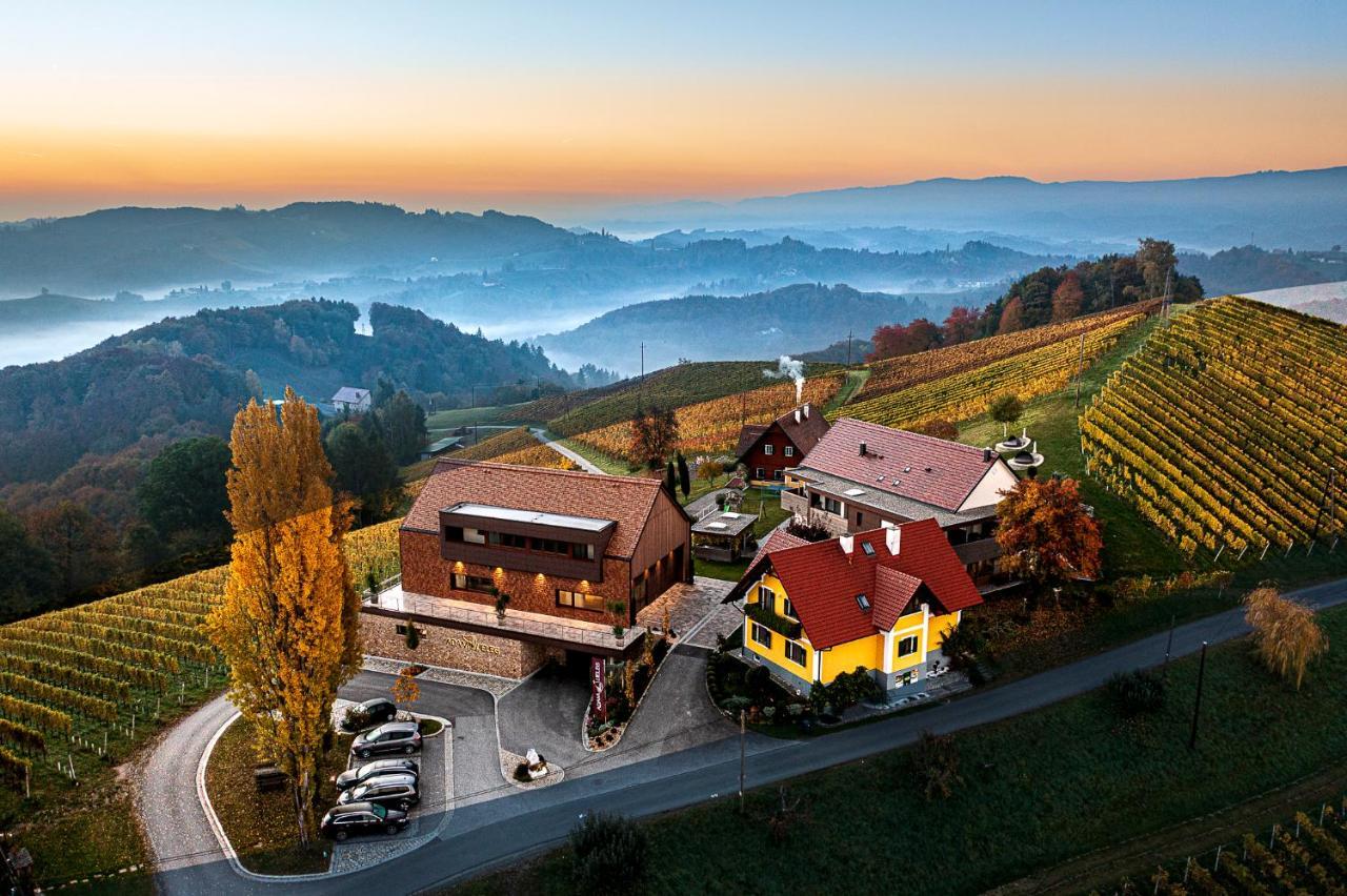Weingut-Wohlfuehlzimmer Adam-Lieleg Leutschach Extérieur photo